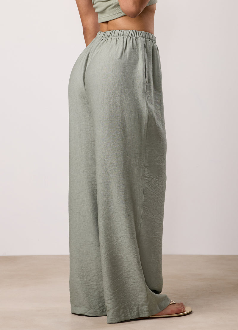 Gym King Signature Woven Trousers - Sage
