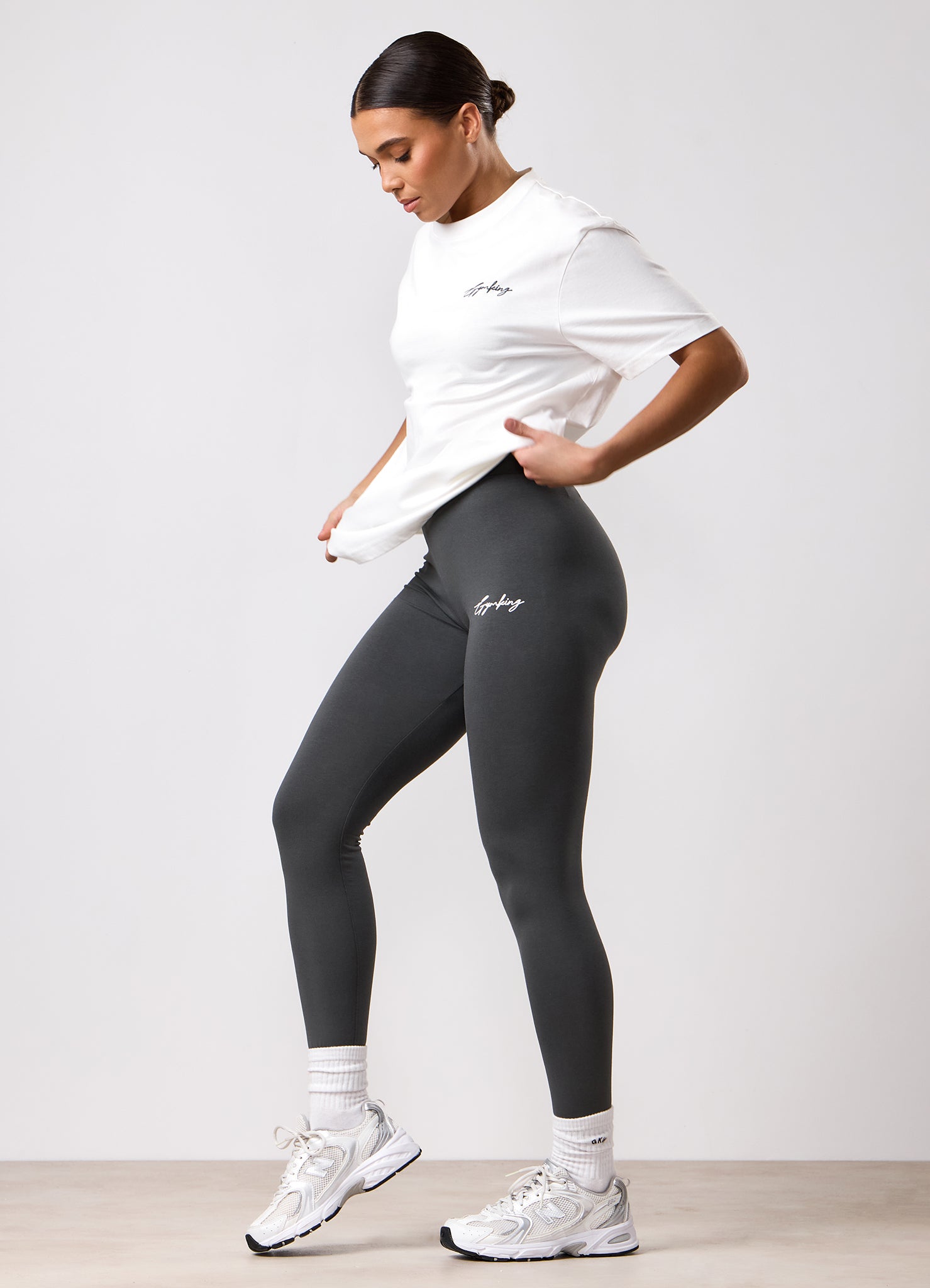 Gym King Script Mindset BF Tee - Cream