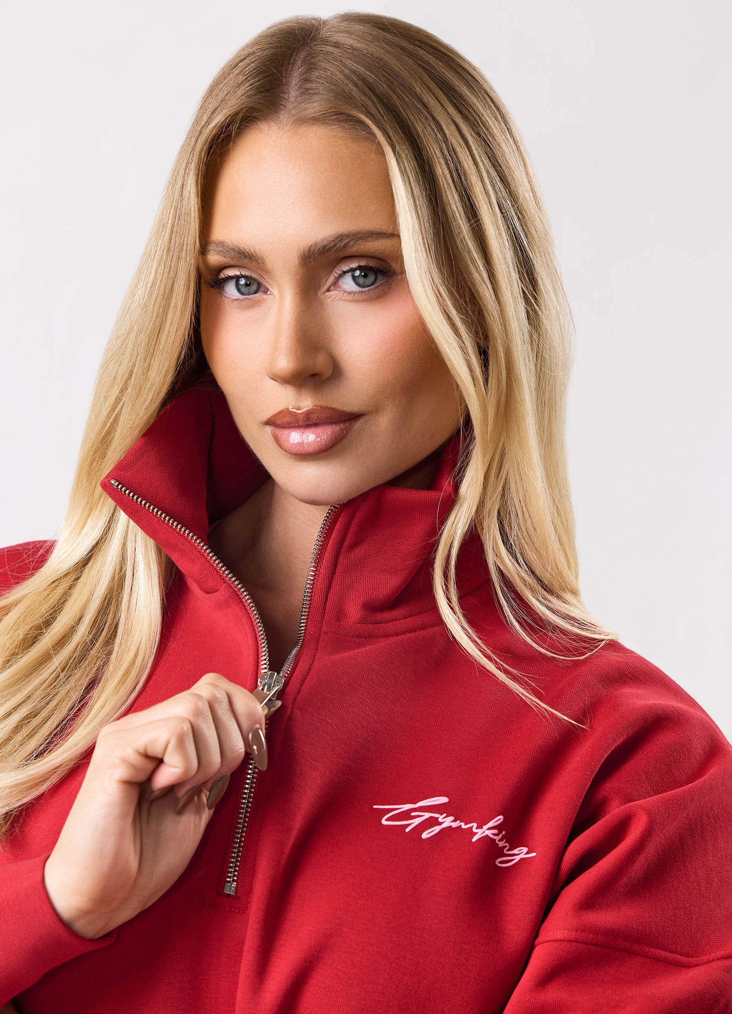 Gym King Script Mindset 1/4 Zip Funnel - Scarlet Red