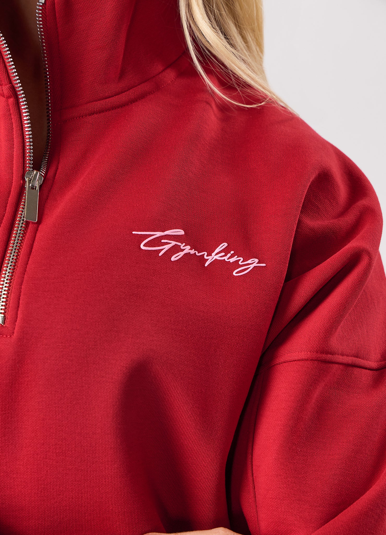 Gym King Script Mindset 1/4 Zip Funnel - Scarlet Red