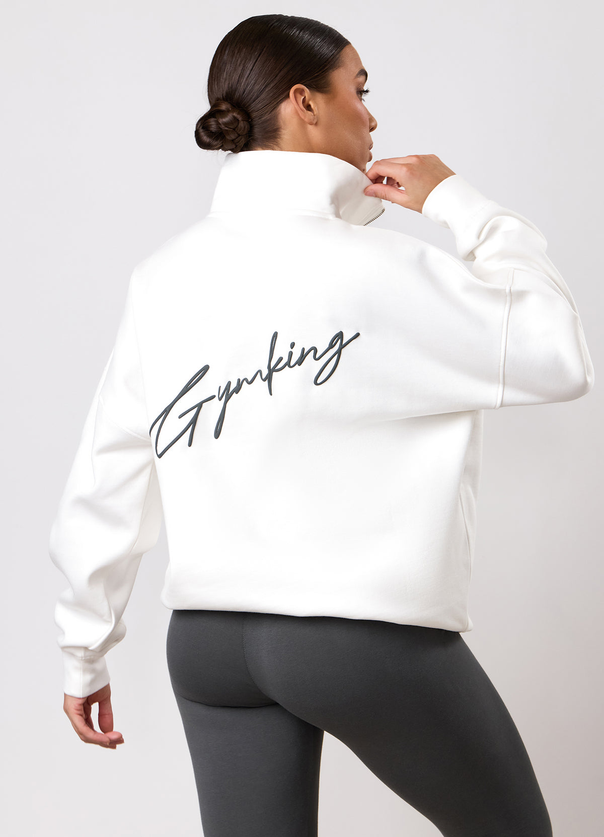 Gym King Script 1/4-rits fleece met trechterhals - Crème
