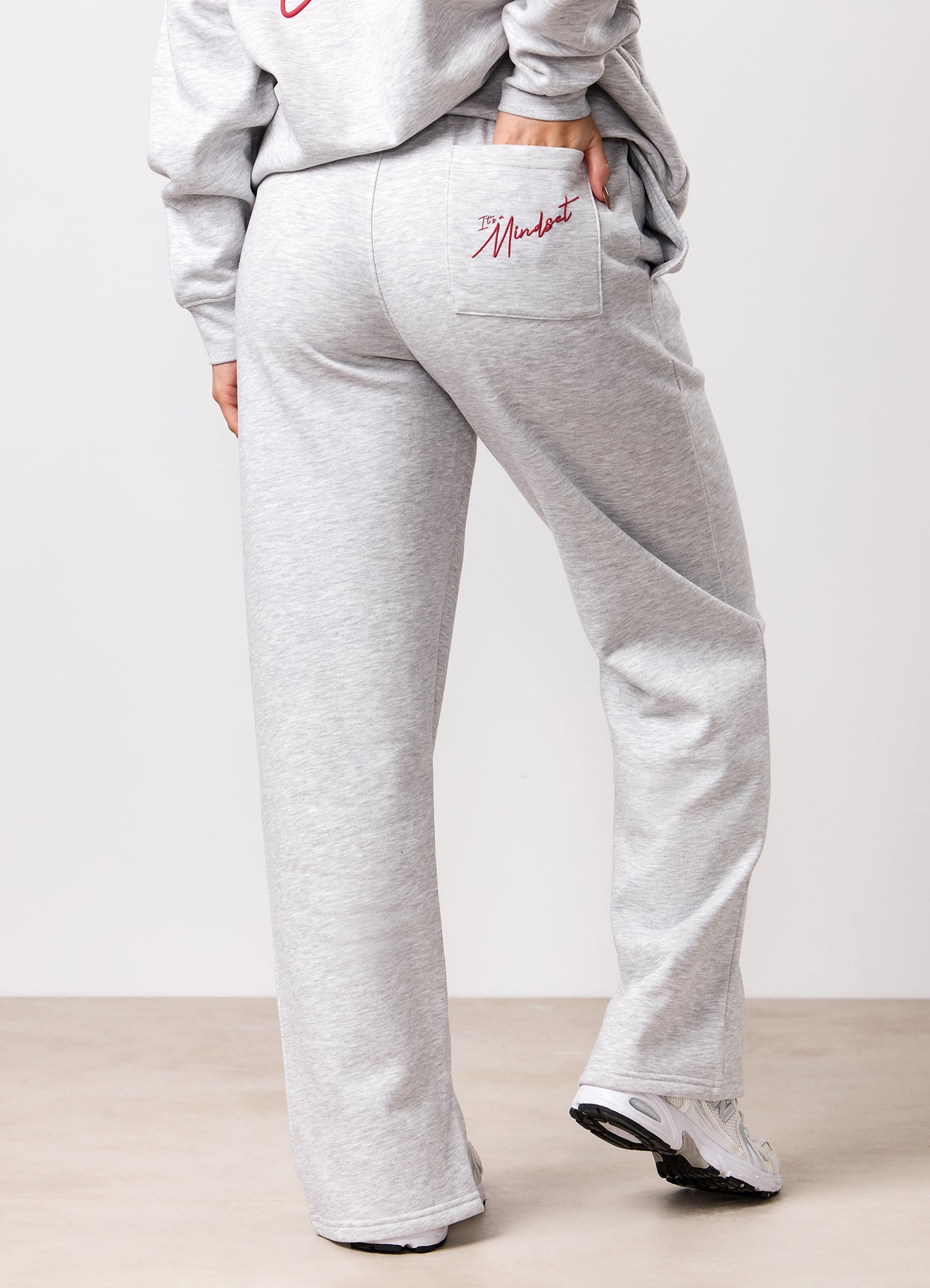 Gym King Script Mindset Straight Leg Jogger - Snow Marl