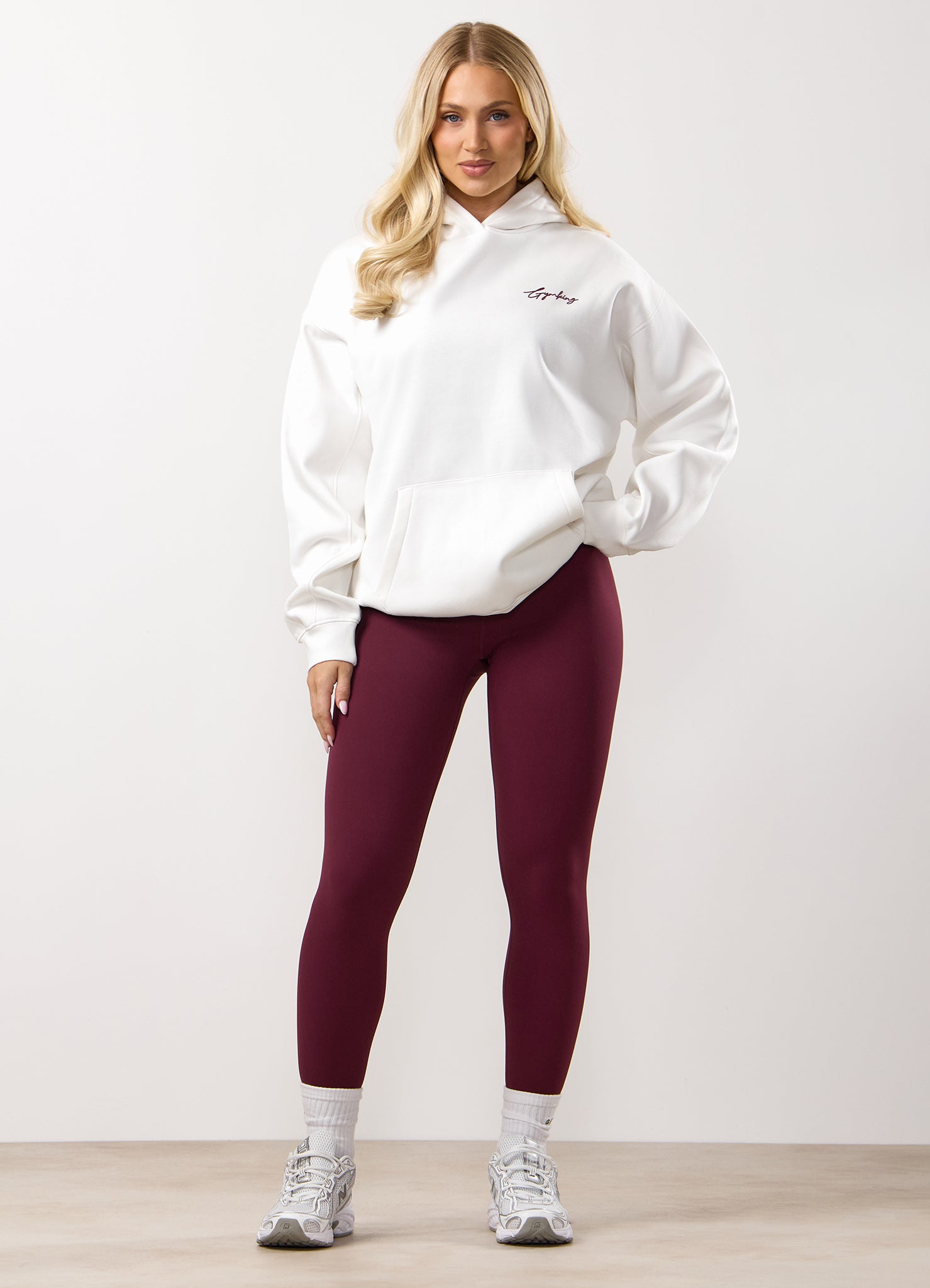 Gym King Script Mindset Relaxed Fit Hood - Cream/Fig