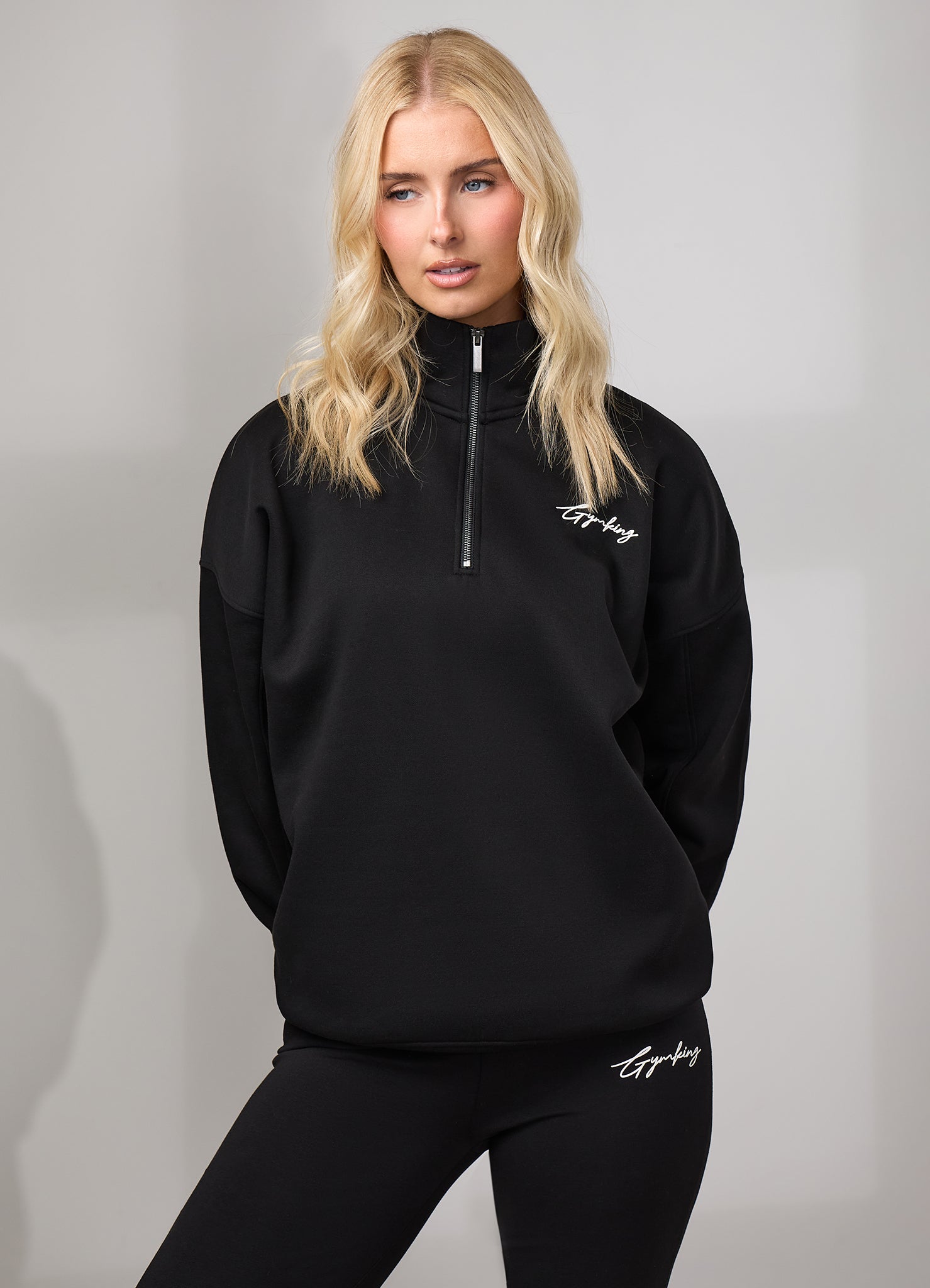Gym King Script 1/4 Zip Fleece Funnel - Back/White