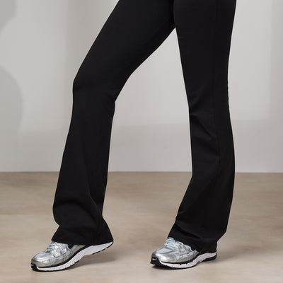 Gym King Script Flared Jersey Legging - Black/White