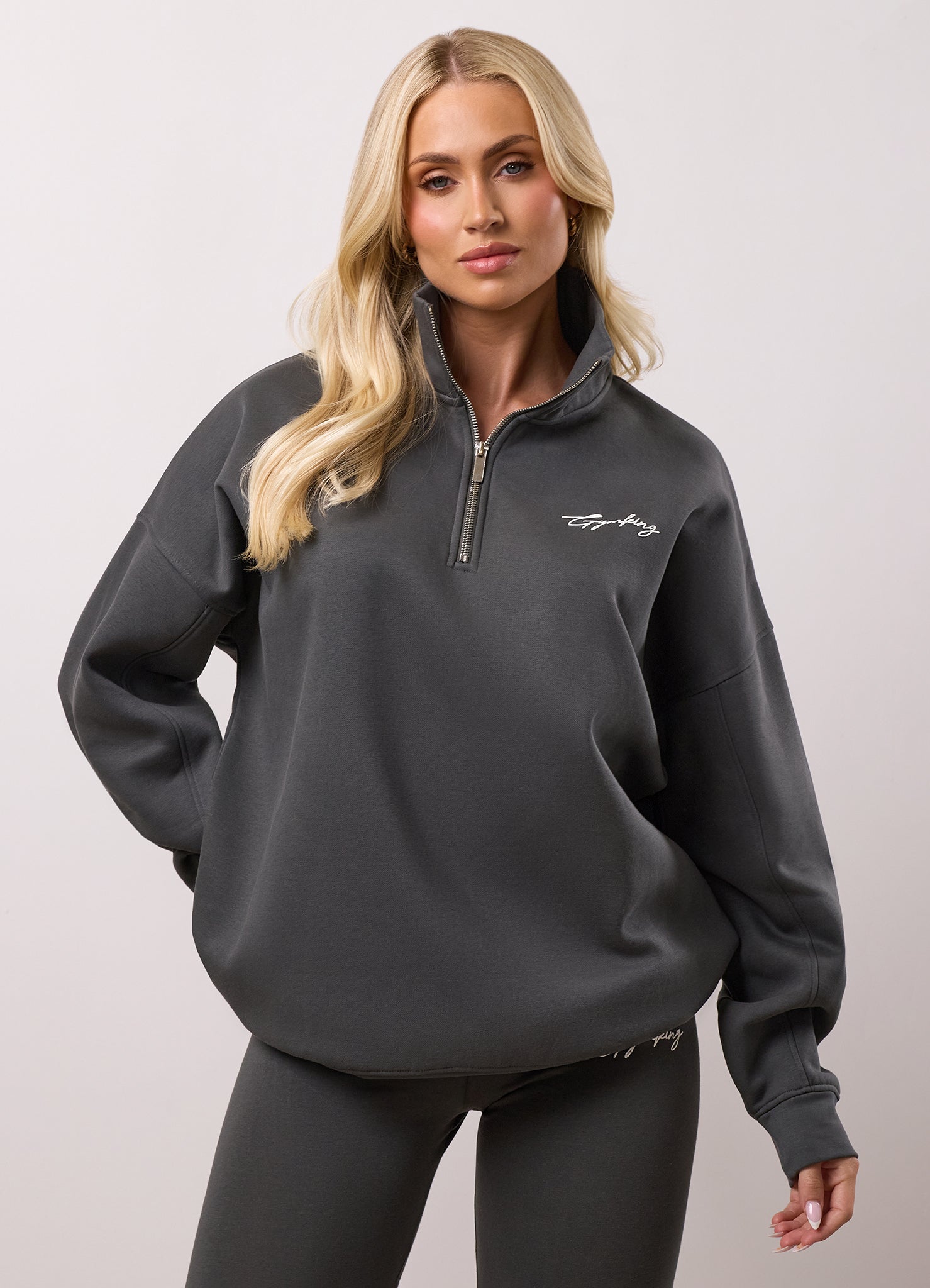 Gym King Script 1/4 Zip Fleece Funnel - Green Smoke