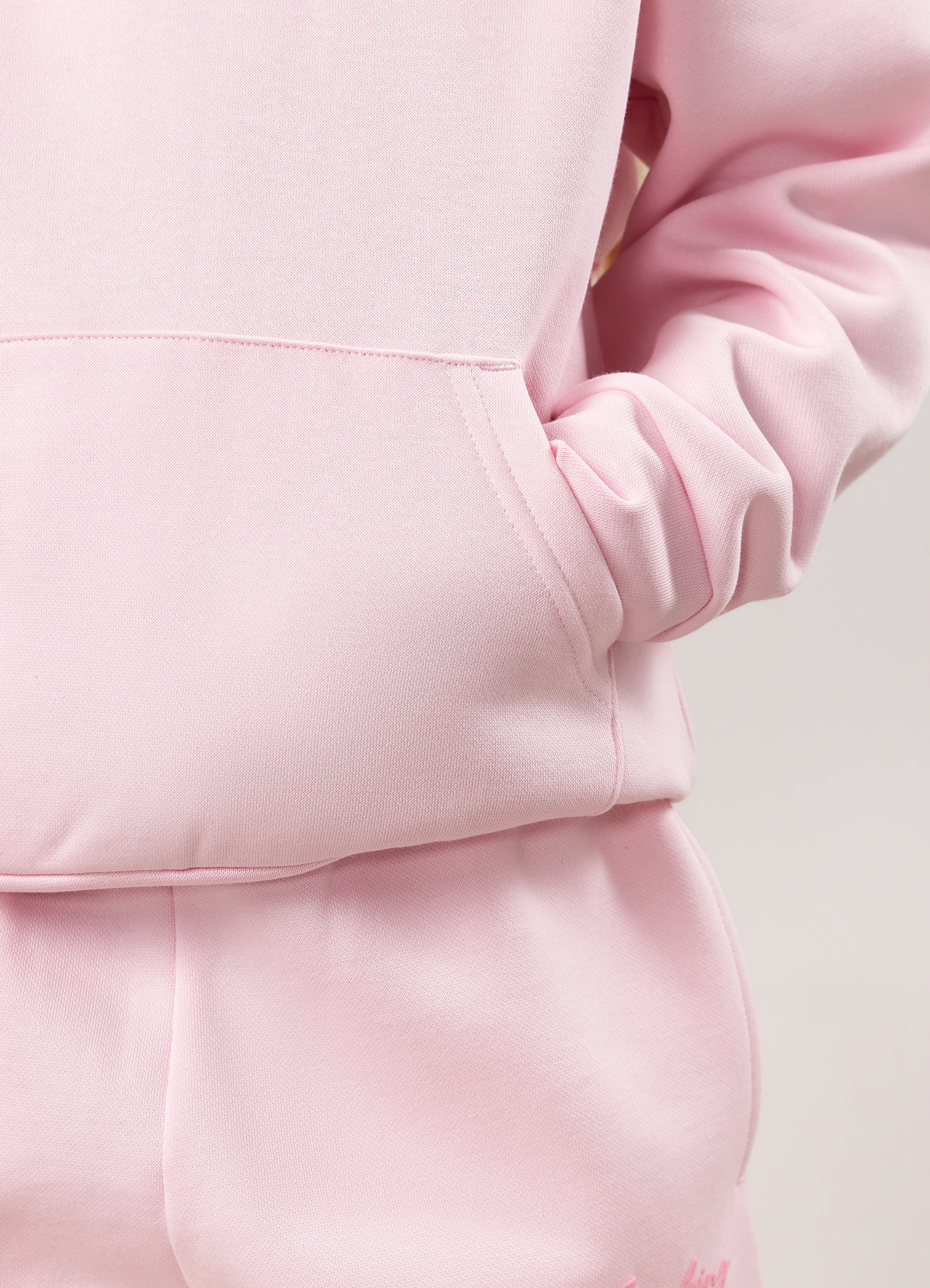 Gym King Kids Script Fleece Hood - Baby Pink