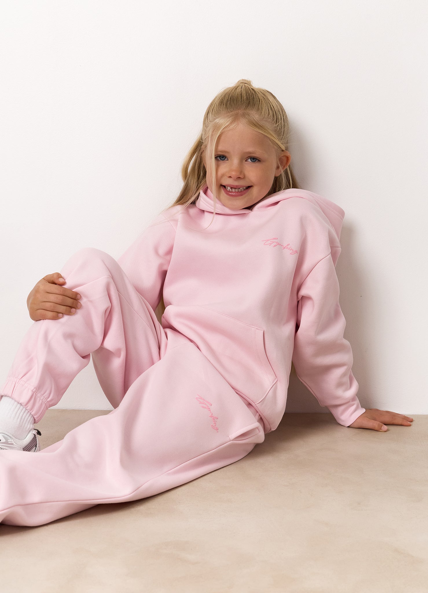 Gym King Kids Script Fleece Hood - Baby Pink
