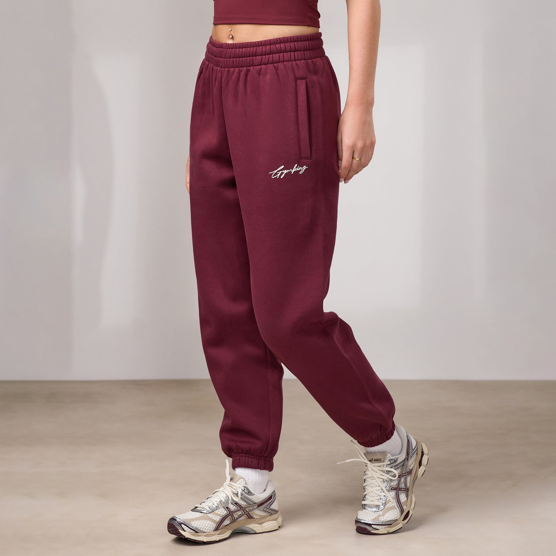 Gym King Script Fleece Jogger - Deep Cherry/Cream
