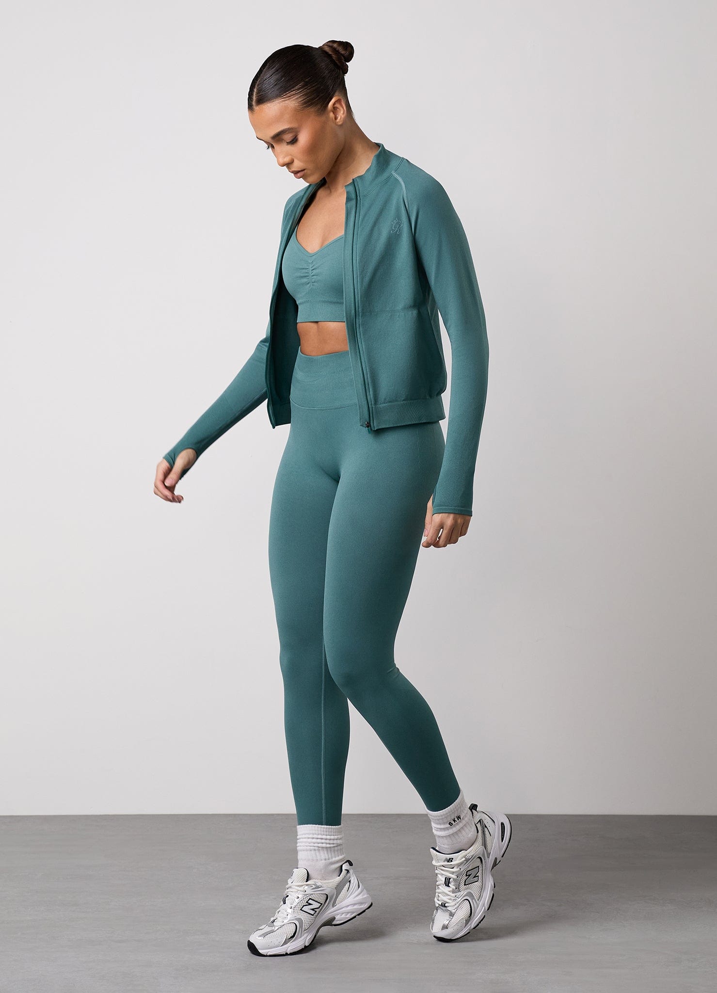 Gym King Sculpt Seamless Full Zip - Dusky Fern