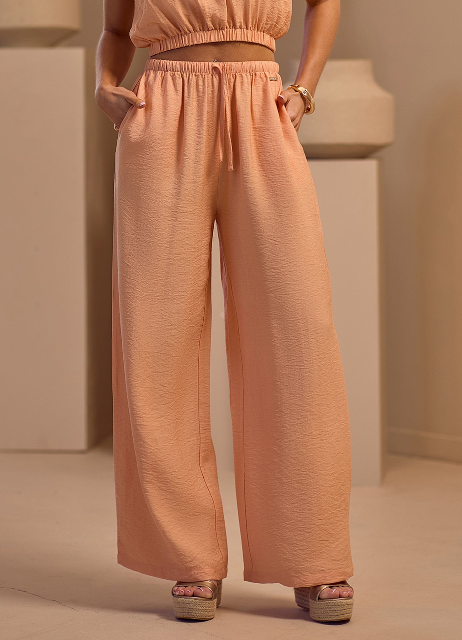 Gym King Signature Woven Trousers - Apricot
