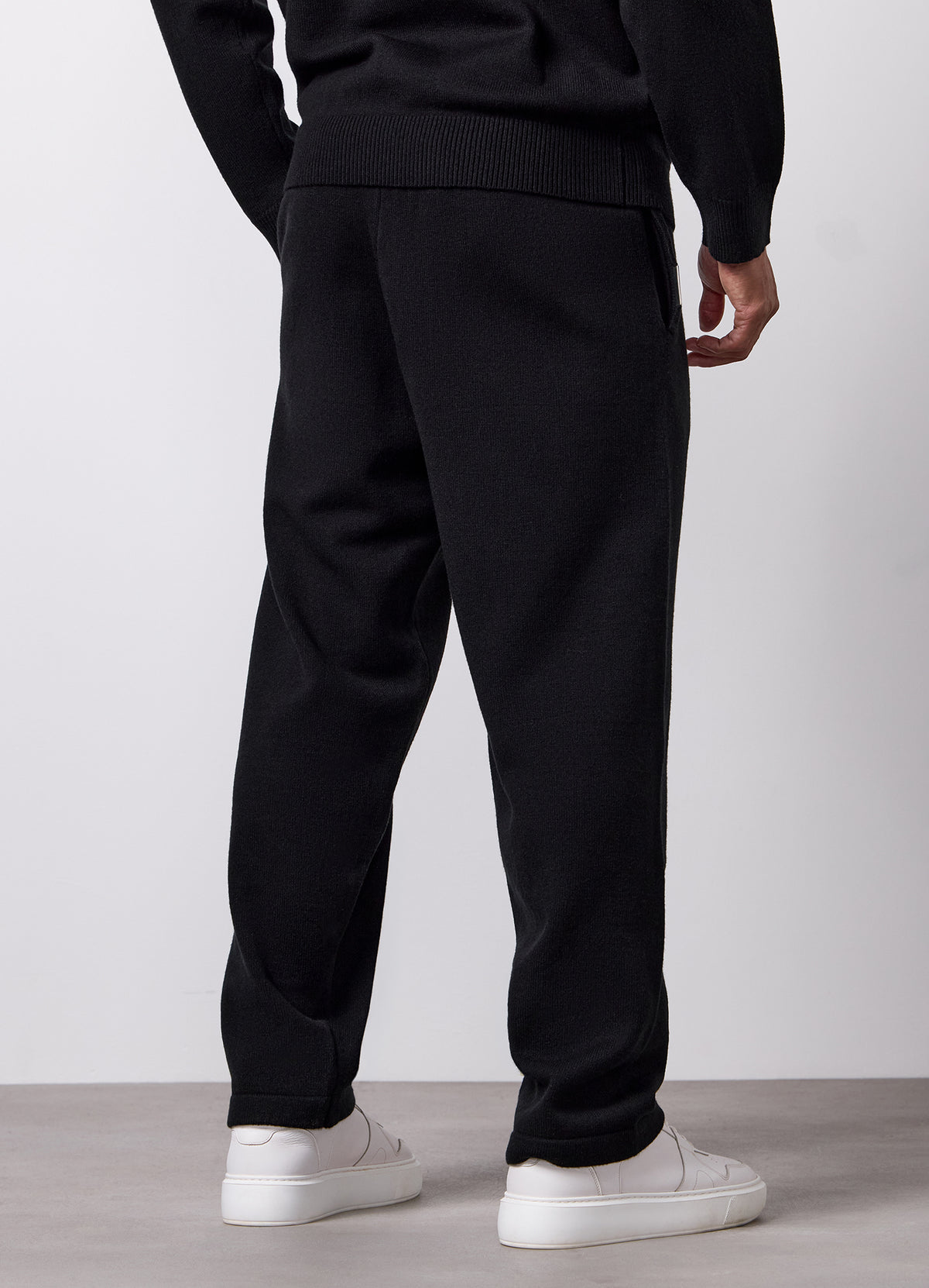 Gym King Signature Knit Jogger - Black