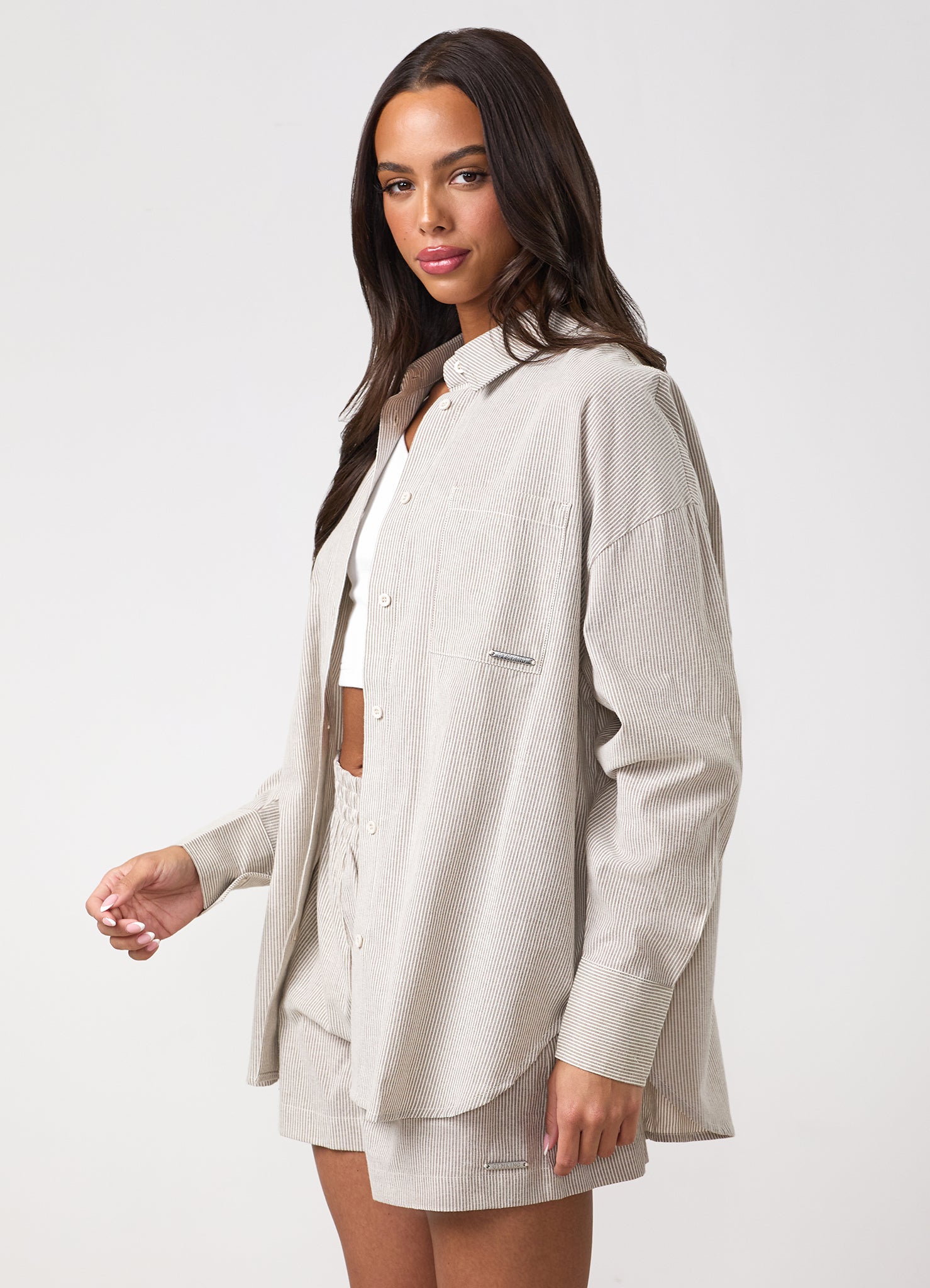 Gym King Signature Poplin Stripe Shirt - Dune/White Stripe