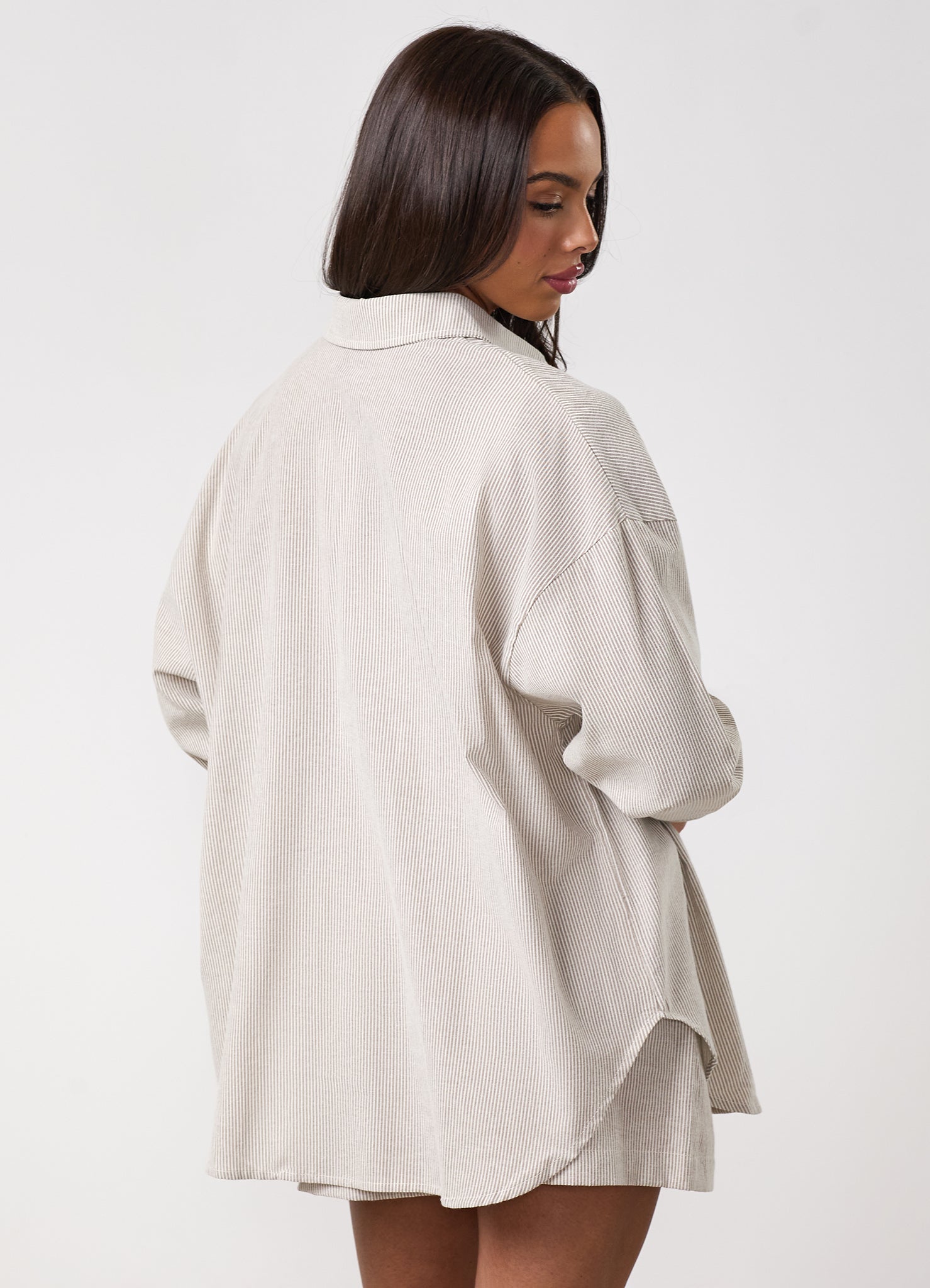 Gym King Signature Poplin Stripe Shirt - Dune/White Stripe