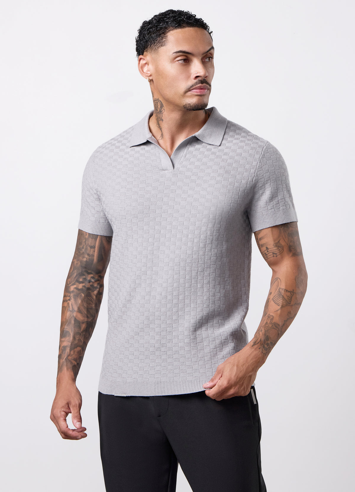 Gym King Signature Polohemd aus strukturiertem Strick – Sky Grey