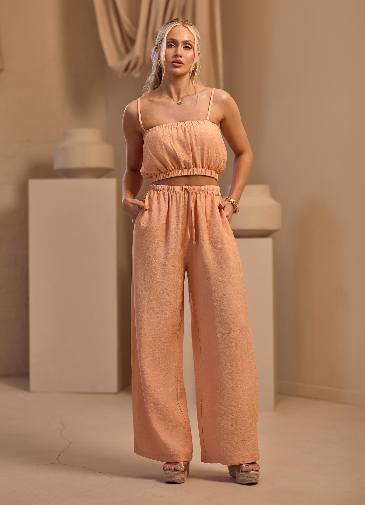 Gym King Signature Woven Trousers Petite - Apricot