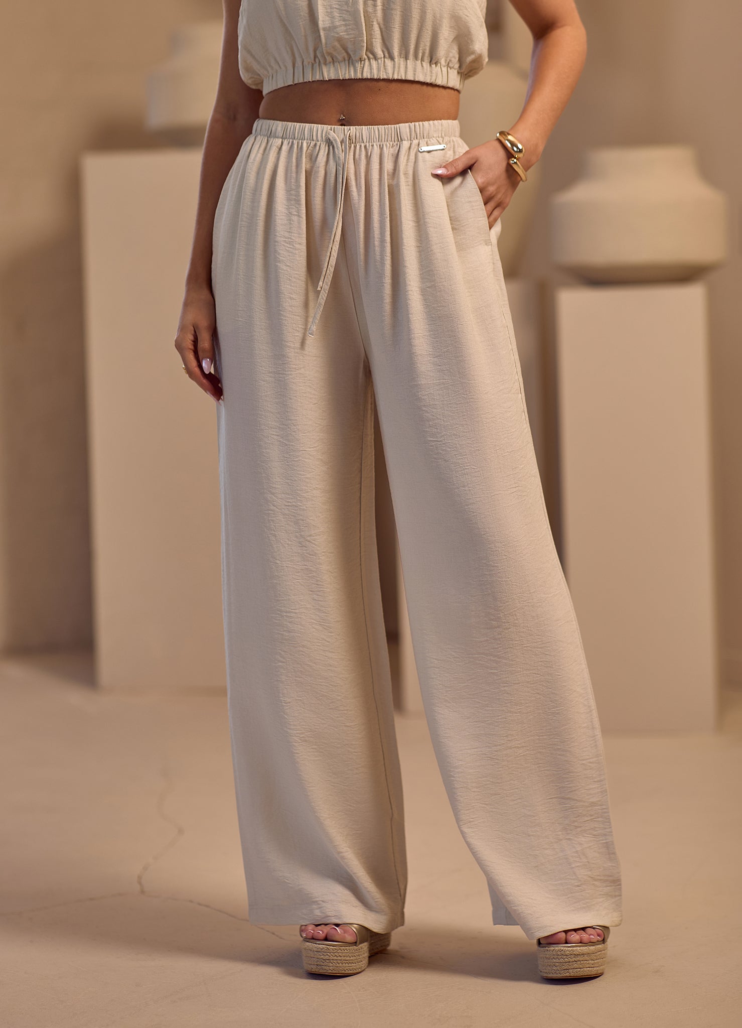 Gym King Signature Woven Trousers - Warm Linen