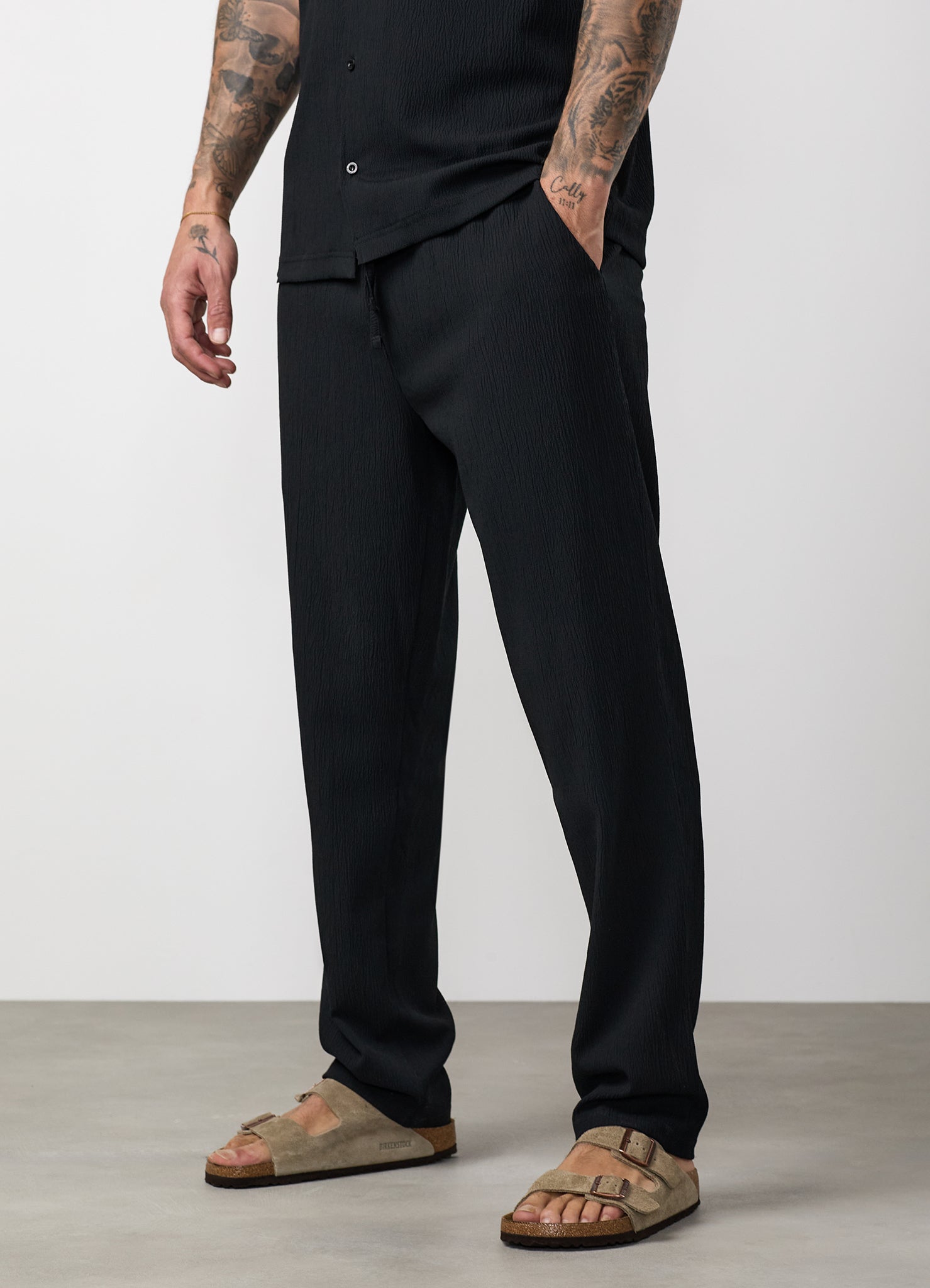 Gym King Signature Woven Trouser - Black