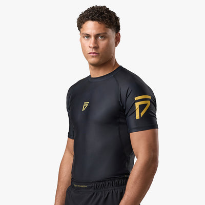 Gym King Sovereign Short Sleeve Rash Guard - Black / Gold