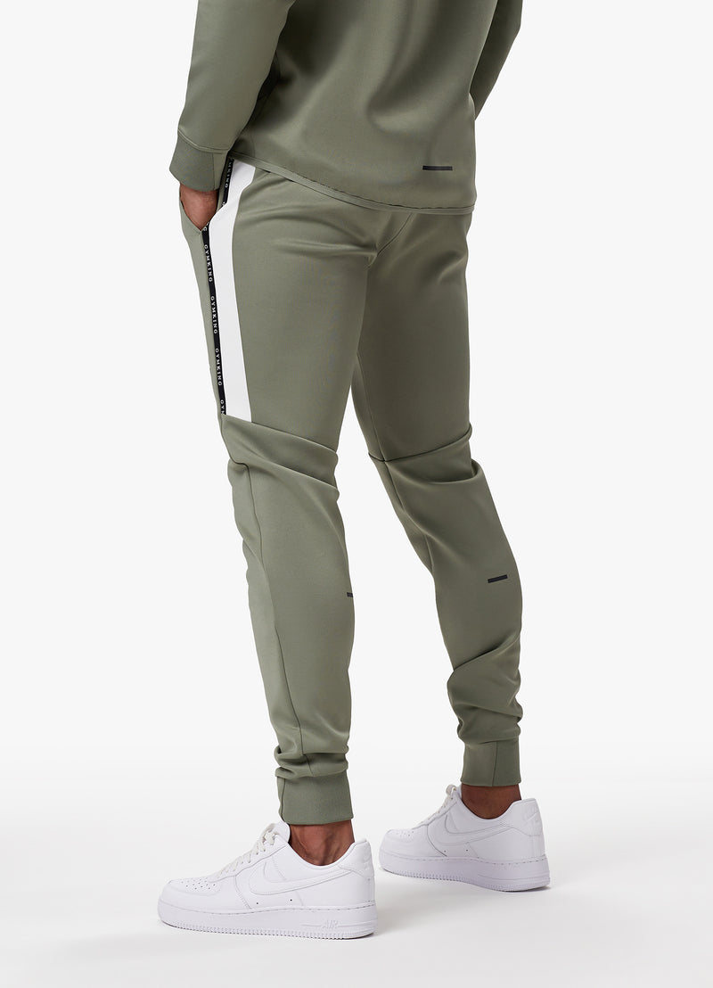 Gym King Taped Core Plus Jogger - Soft Khaki