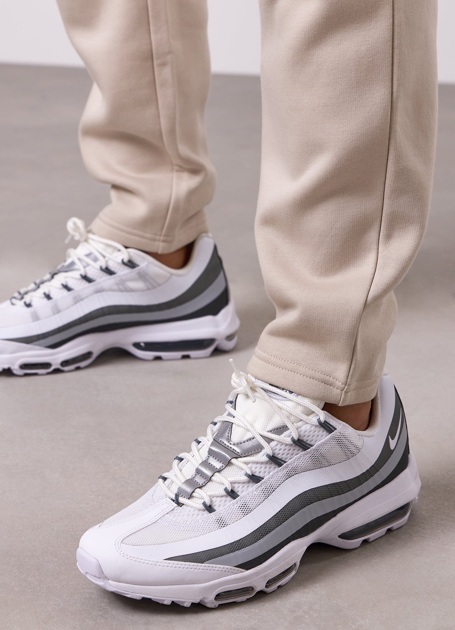 Gym King Taped Fleece Jogger - Light Stone