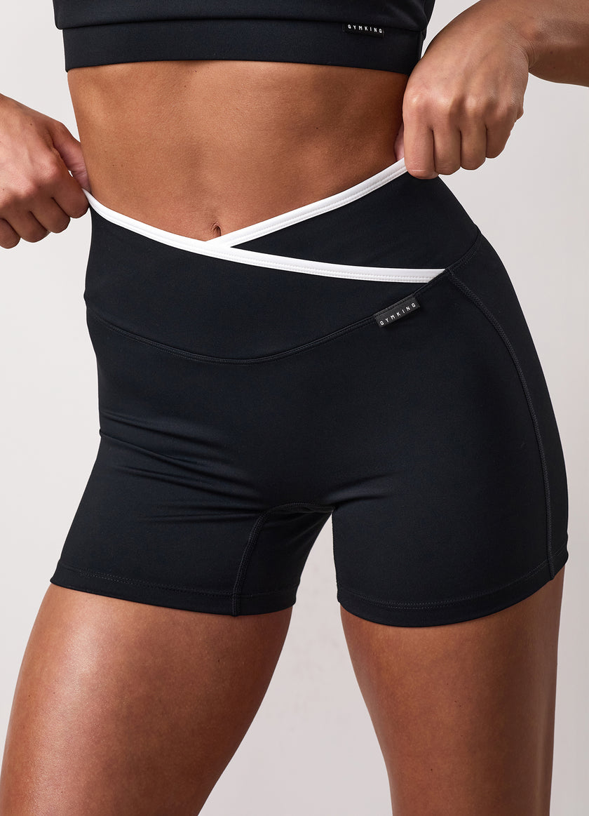 GKW Contrast Short - Black