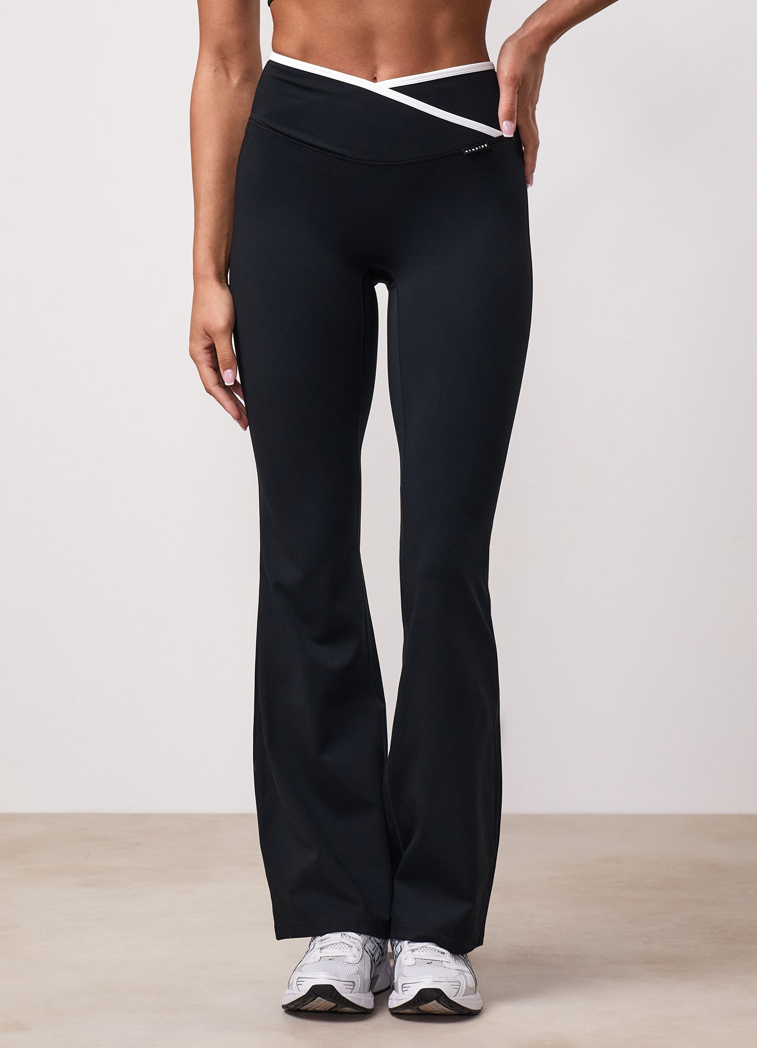 GKW Wrap Over Contrast Yoga Pant Petite - Black