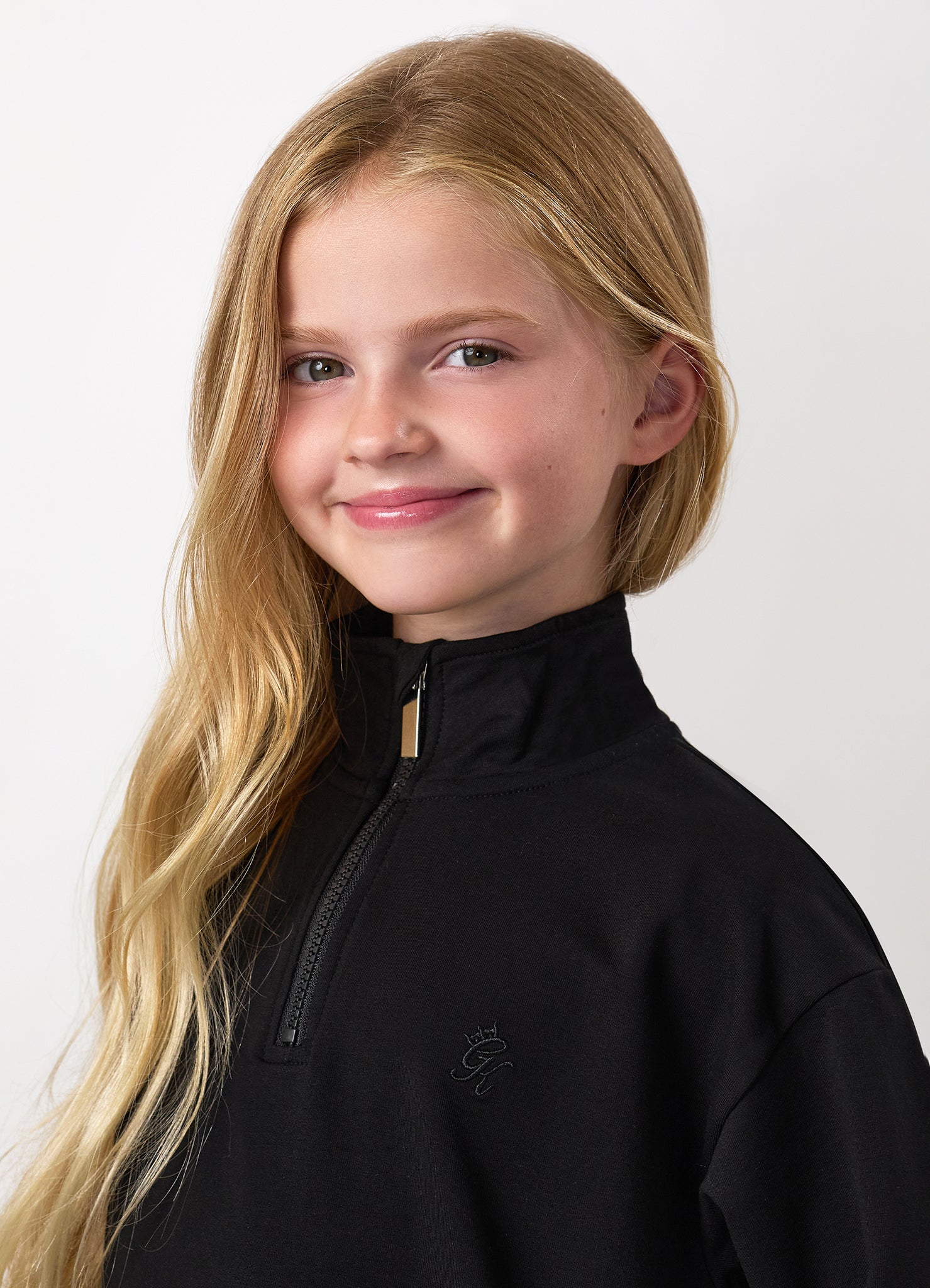 Gym King Younger Kids Victory Boxy 1/4 Zip Funnel - Black