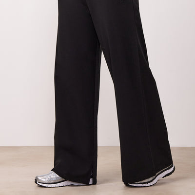Gym King Victory Loopback Straight Leg Jogger - Black