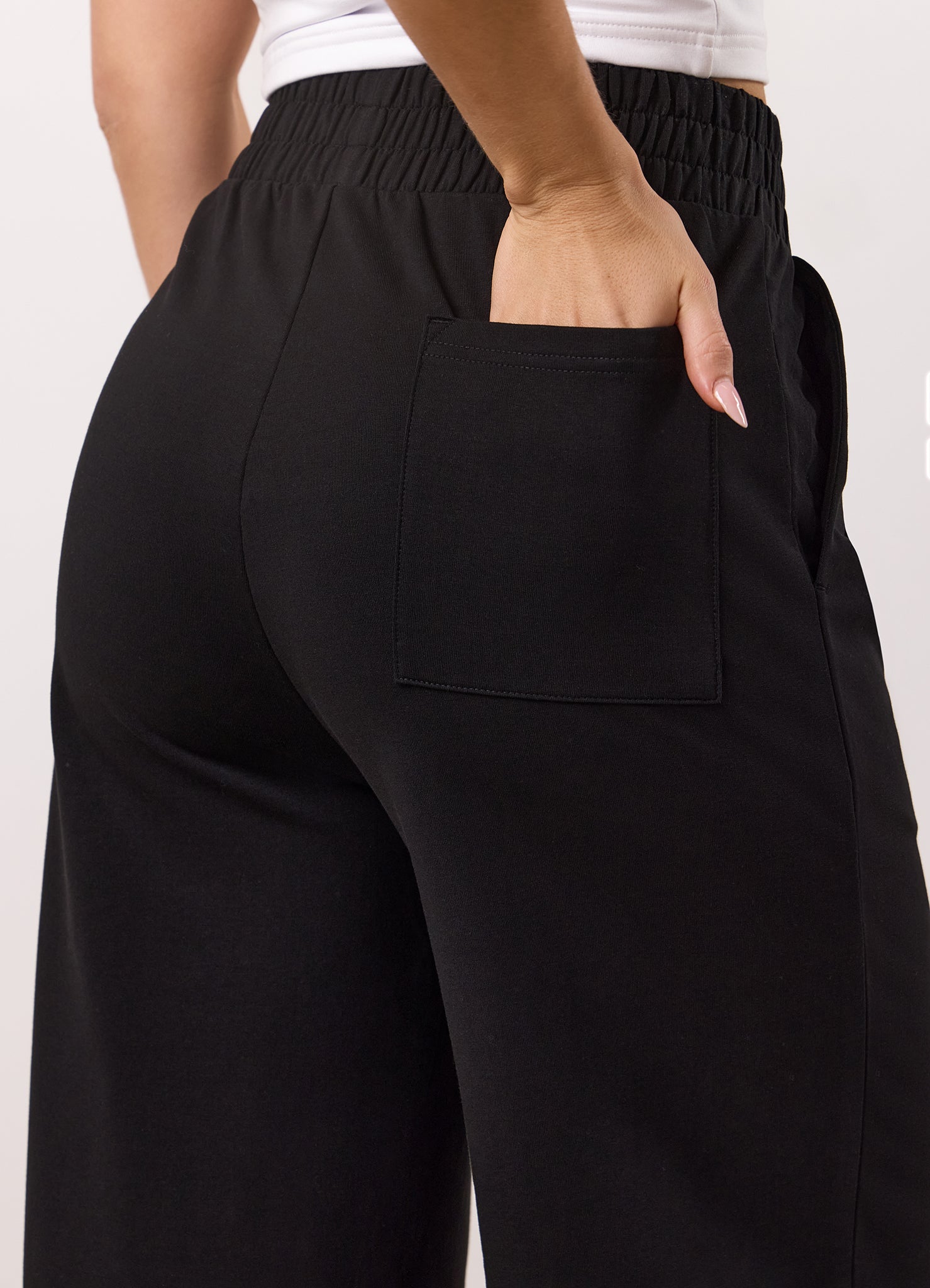 Gym King Victory Loopback Straight Leg Jogger - Black