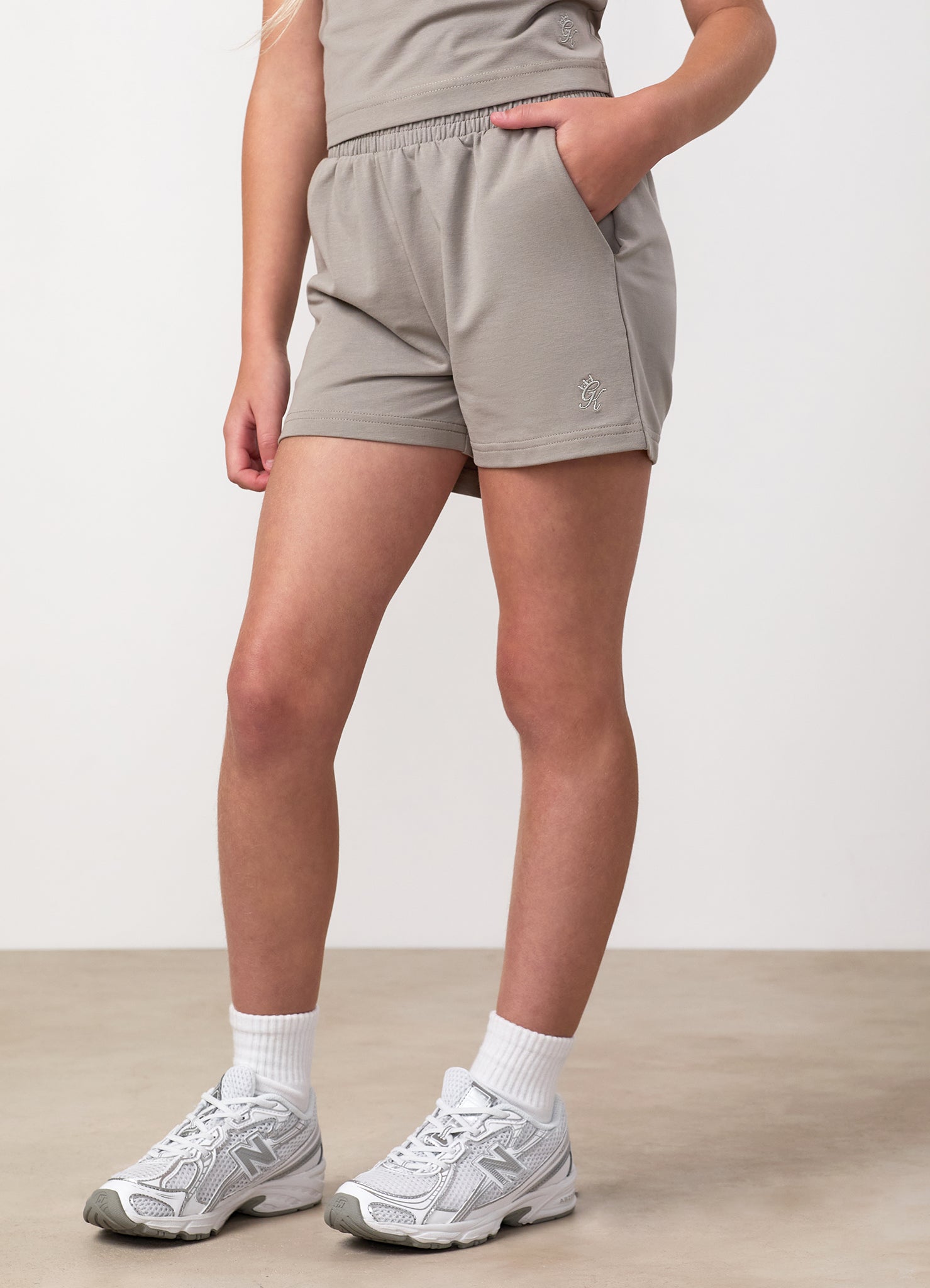 Gym King Mini Victory Short - Taupe
