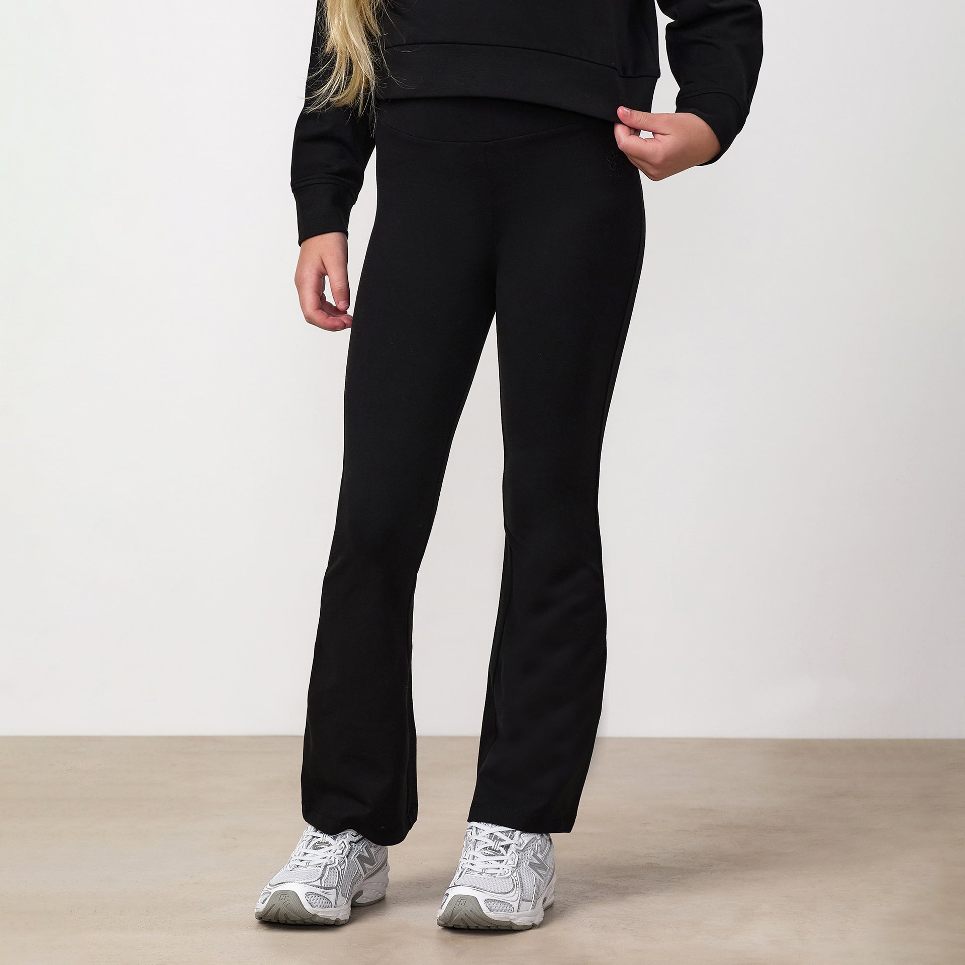 Gym King Younger Kids Victory Lifestyle Flared Legging - Black