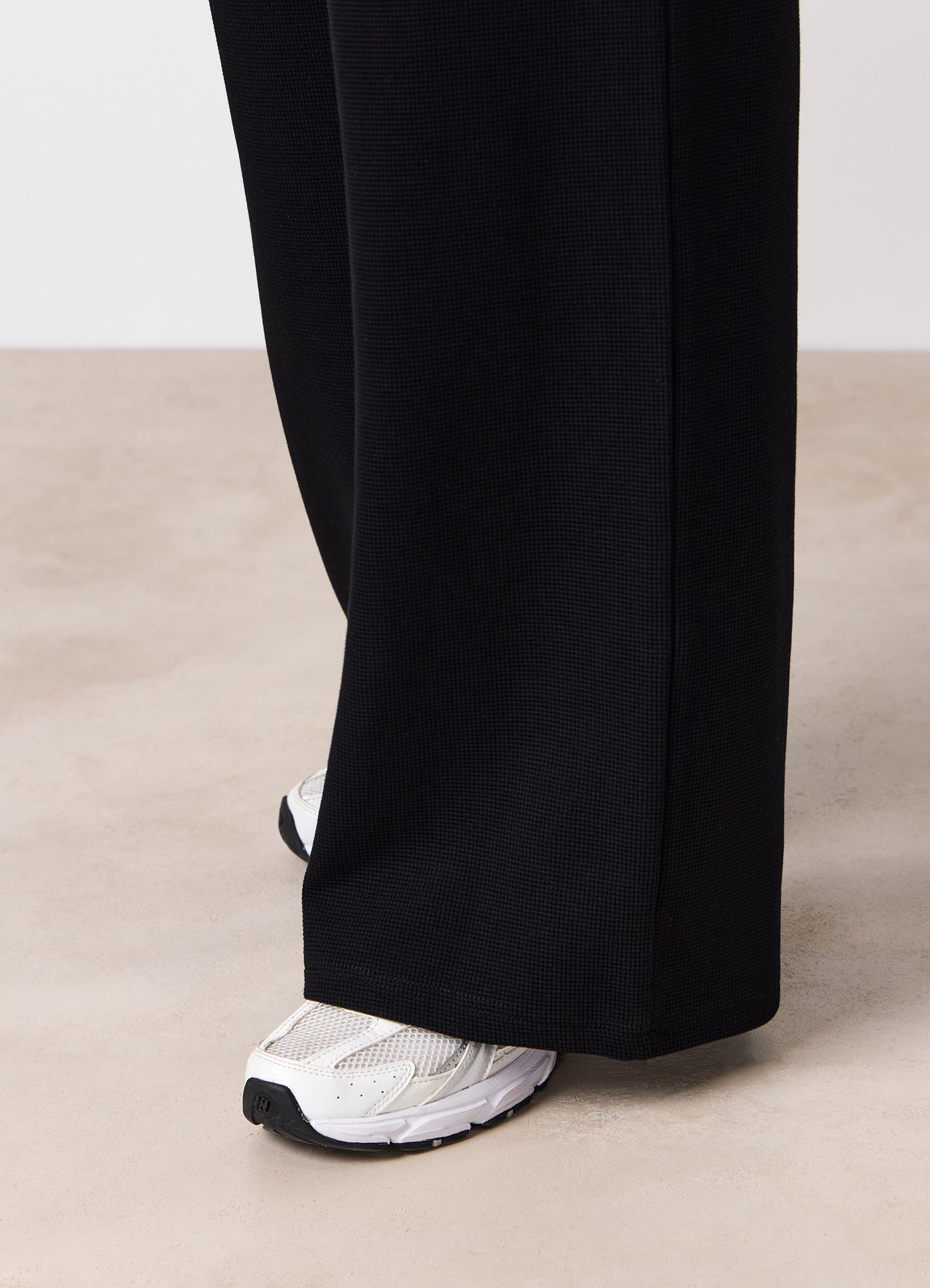 Gym King Waffle Mid Rise Trouser - Black