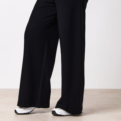Gym King Waffle Mid Rise Trouser - Black