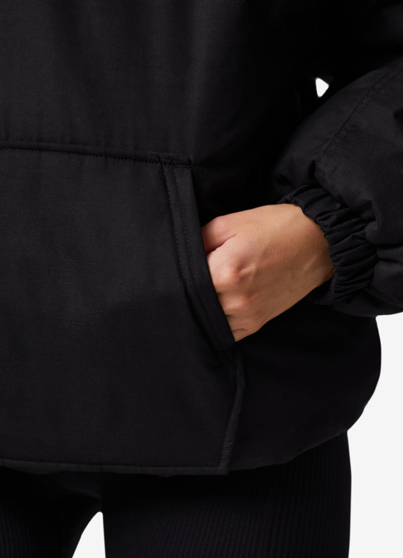 Gym King Woven 1/4 Zip Overjacket - Black