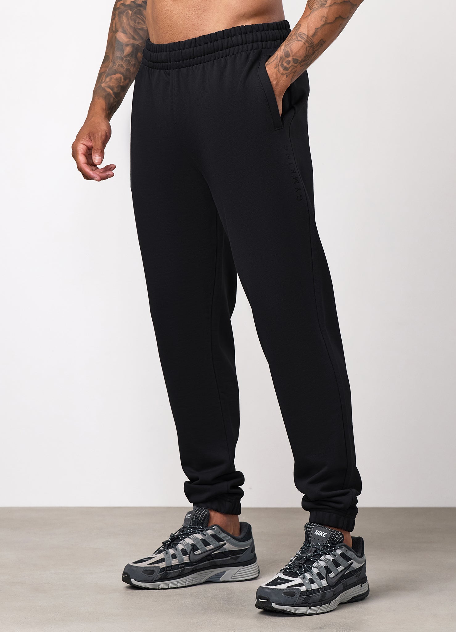 Gym King Text Logo Loopback Jogger - Black