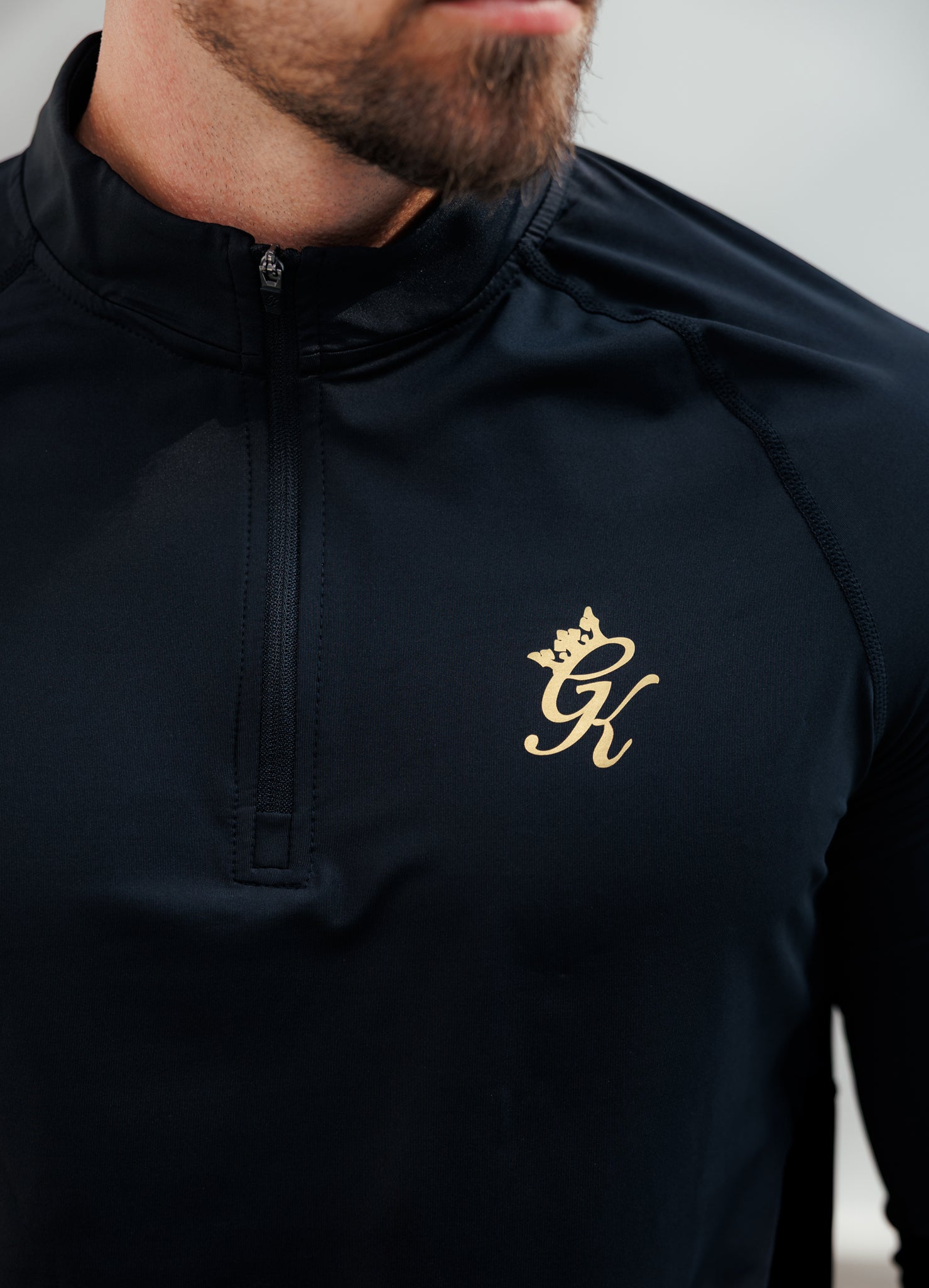 Gym King Energy 1/4 Zip Funnel - Black/Gold
