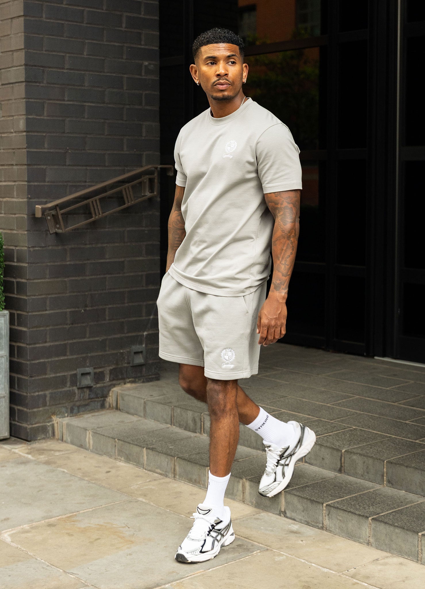 Gym King Heritage Crest Loopback Short - Urban Grey