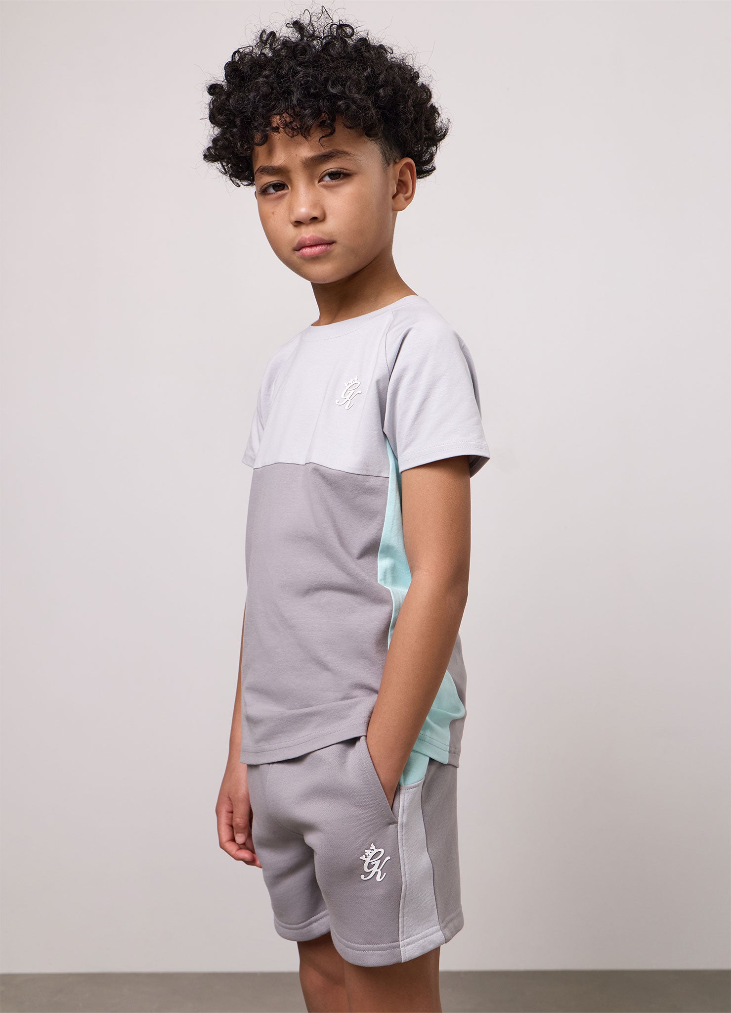 Gym King Younger Kids Contrast Panel Tee - Urban Grey/Light Grey/Mint