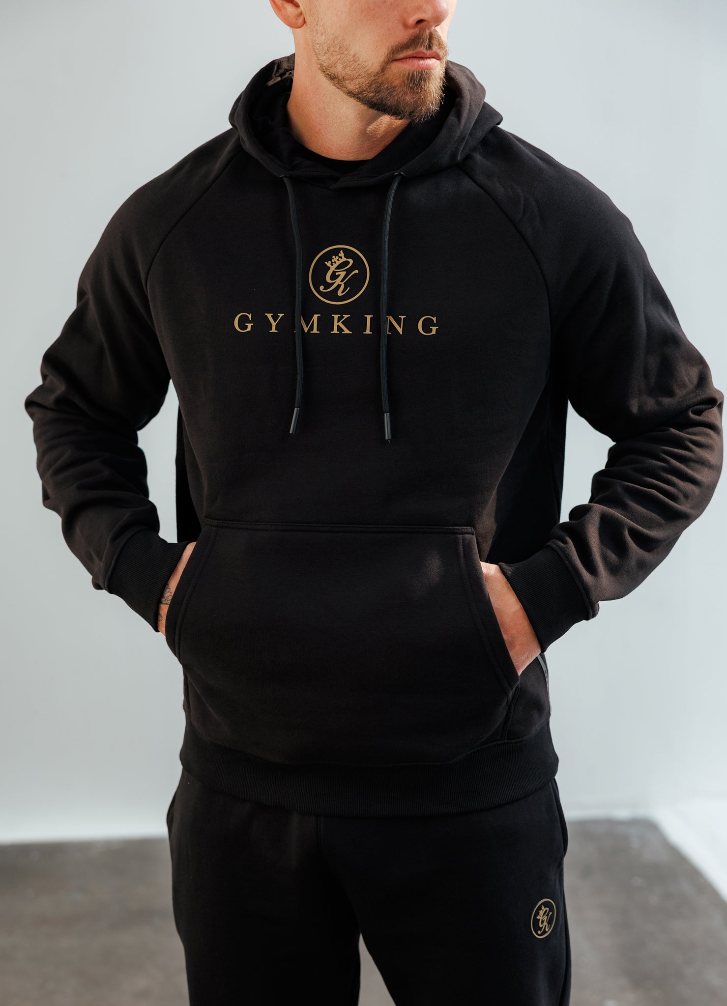 Gym King Pro Hood - Black/Gold