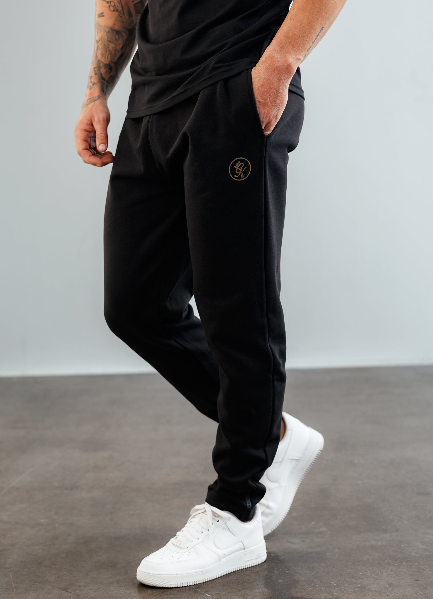 Gym King Pro Jogger - Black/Gold