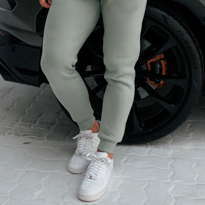 Gym King Fundamental Linear Jogger - Urban Sage