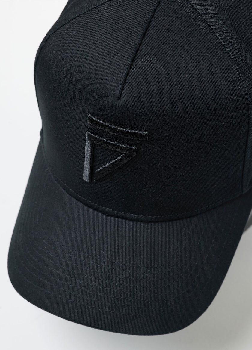 Gym King Fight Division Trucker Cap - Black/Black