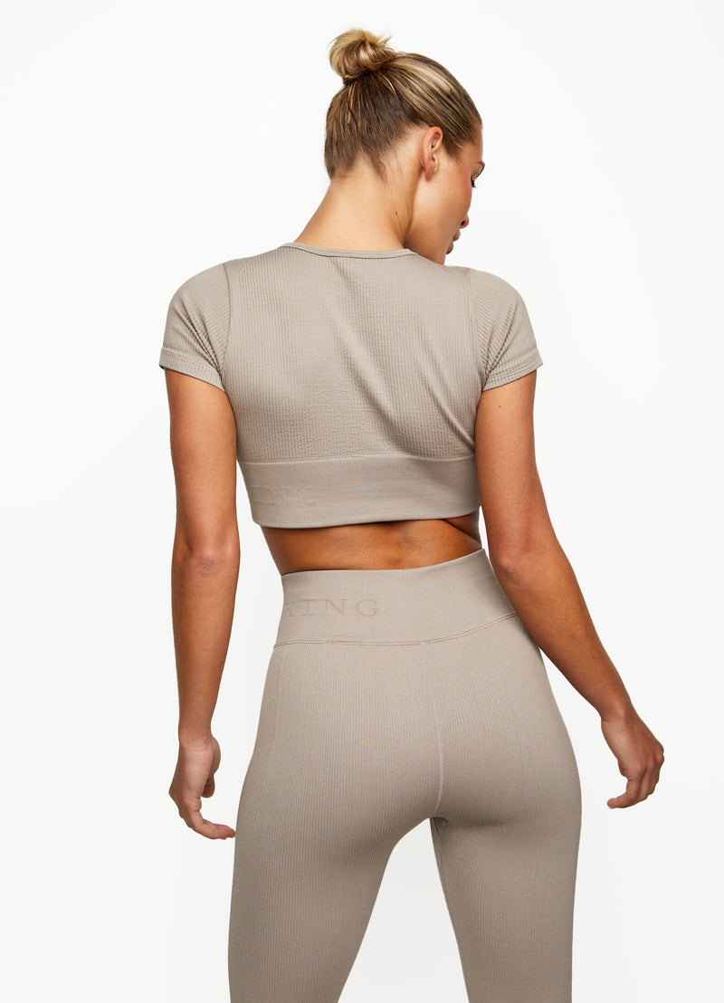 Gym King Formation Seamless Rib Short Sleeve Top - Taupe